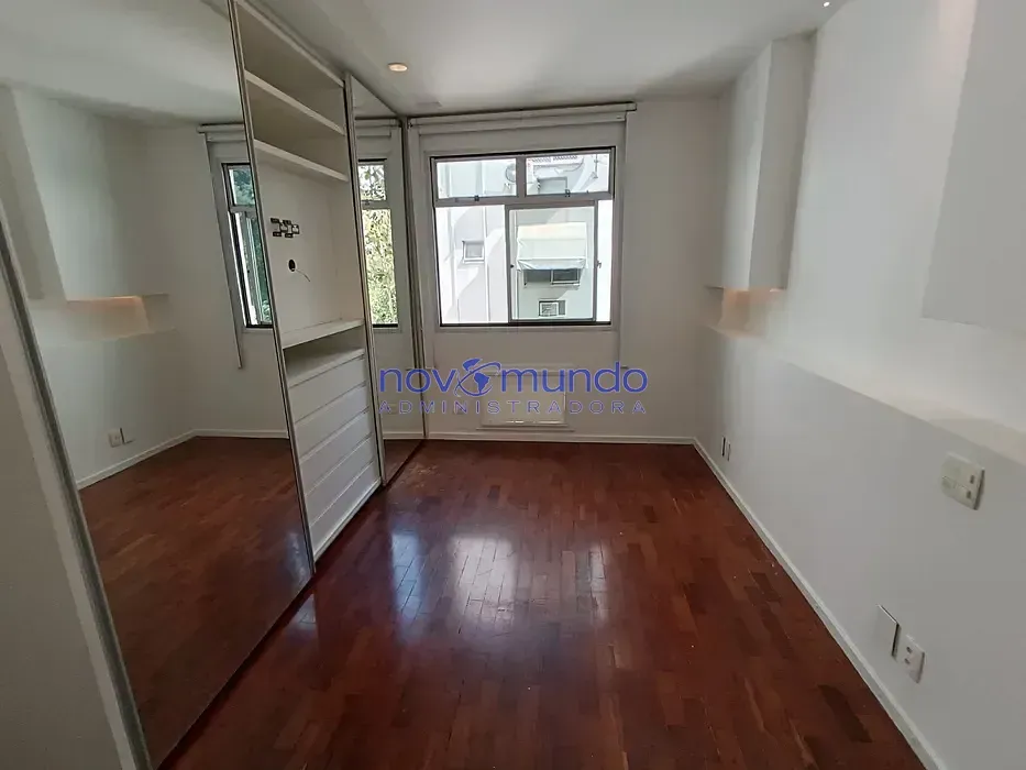 3-bedroom apartment with 4 bathrooms and 2 parking spaces — photo 8
