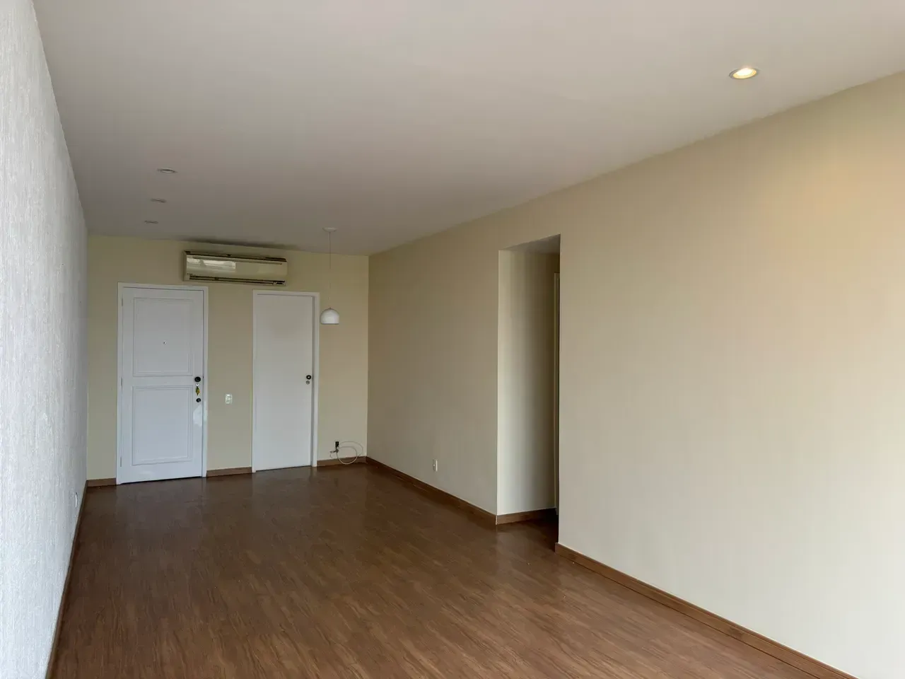 Rental apartment with 99 m², 3 bedrooms and 3 bathrooms — photo 15