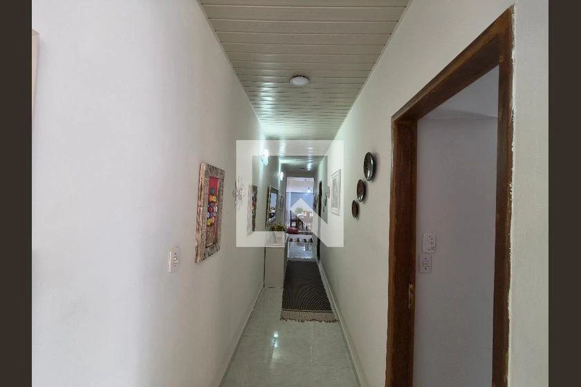 358 m² rental house with 2 bedrooms, suite and balcony — photo 37