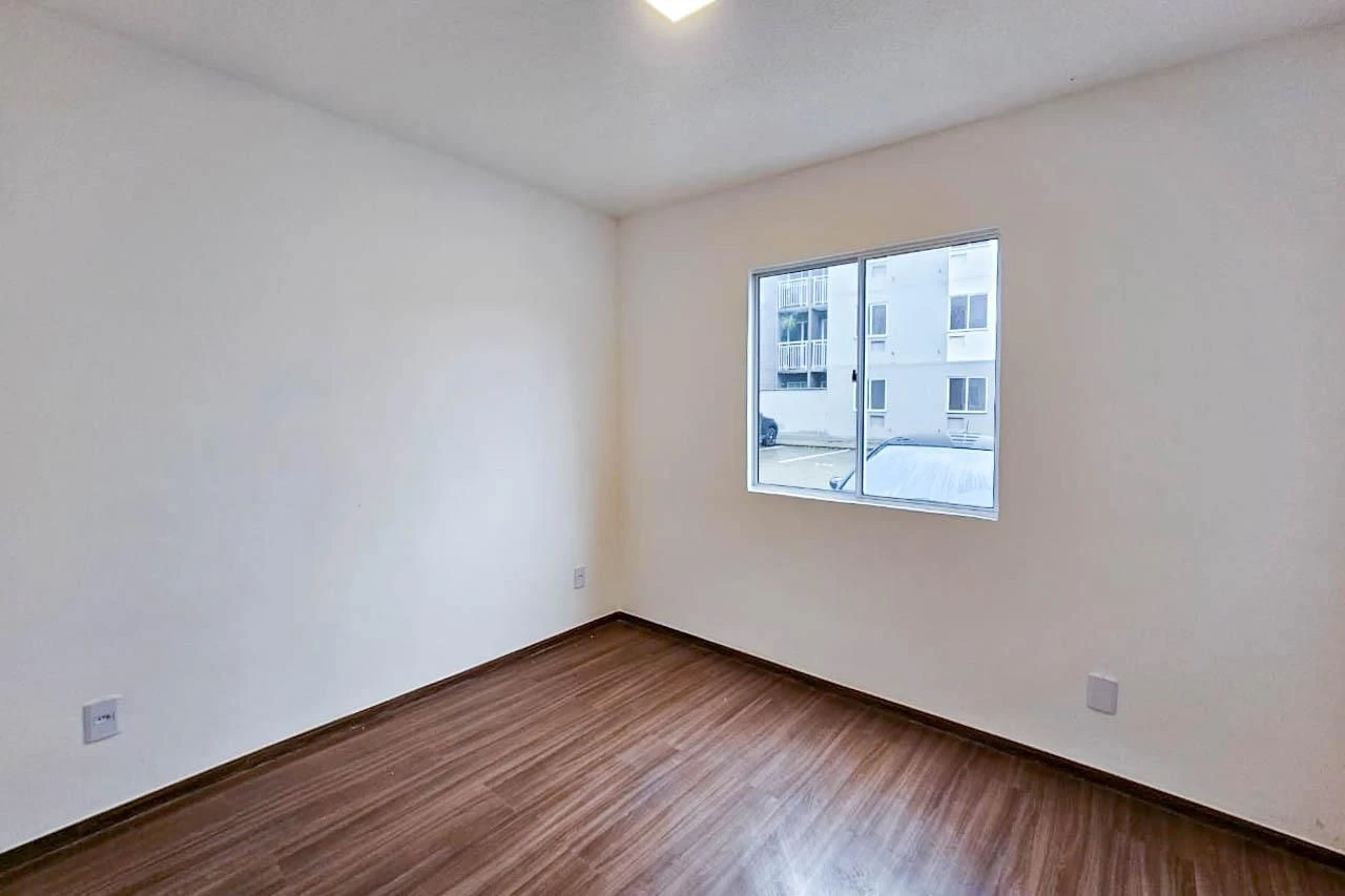 Apartamento de 2 quartos em condomínio com piscina — photo 24