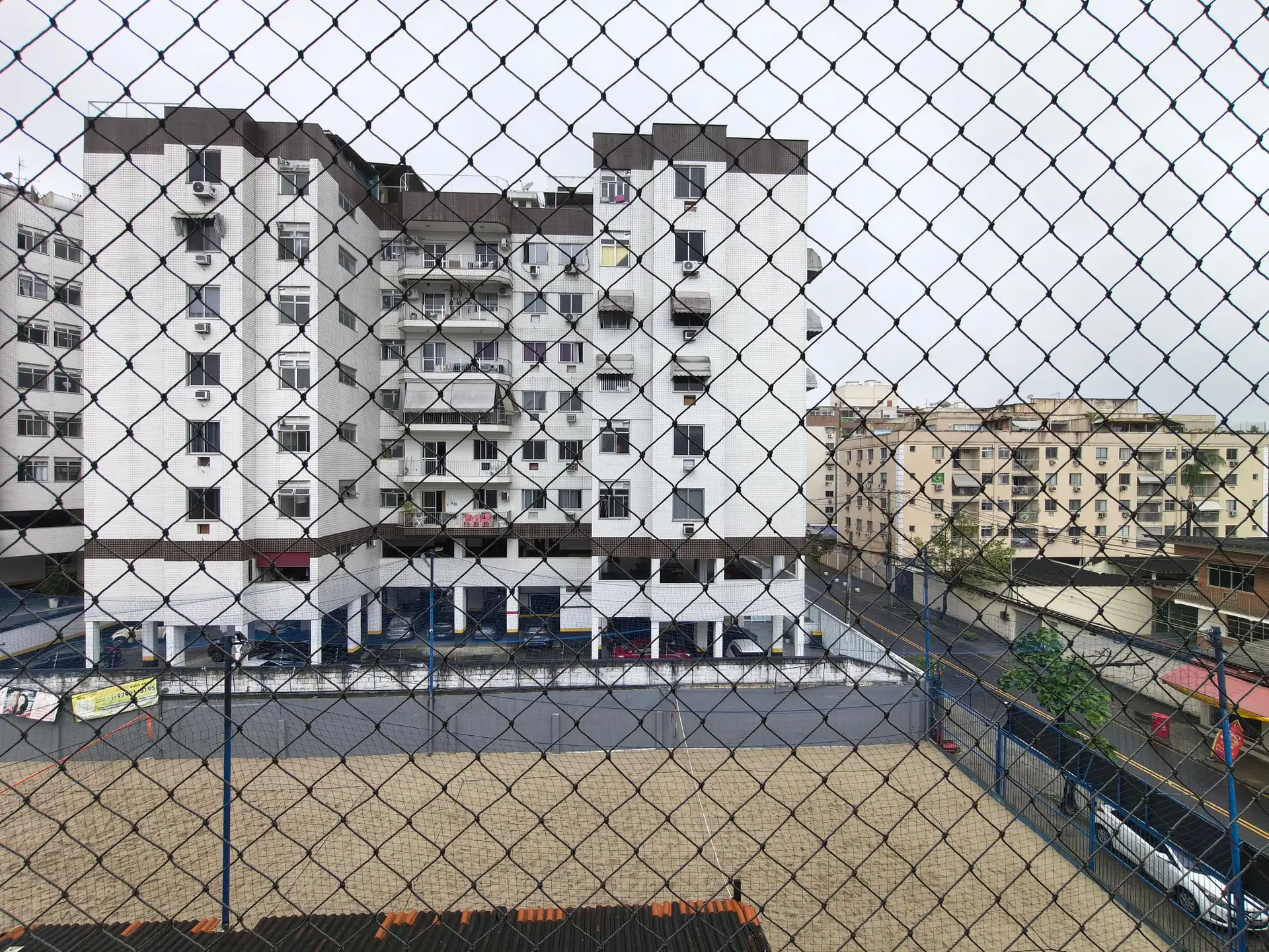 Apartment with 2 bedrooms and a balcony — photo 2