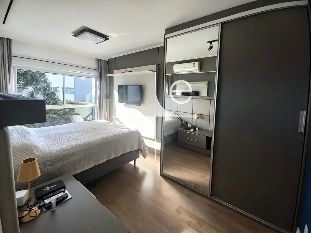 2-bedroom apartment with a washing machine — photo 4