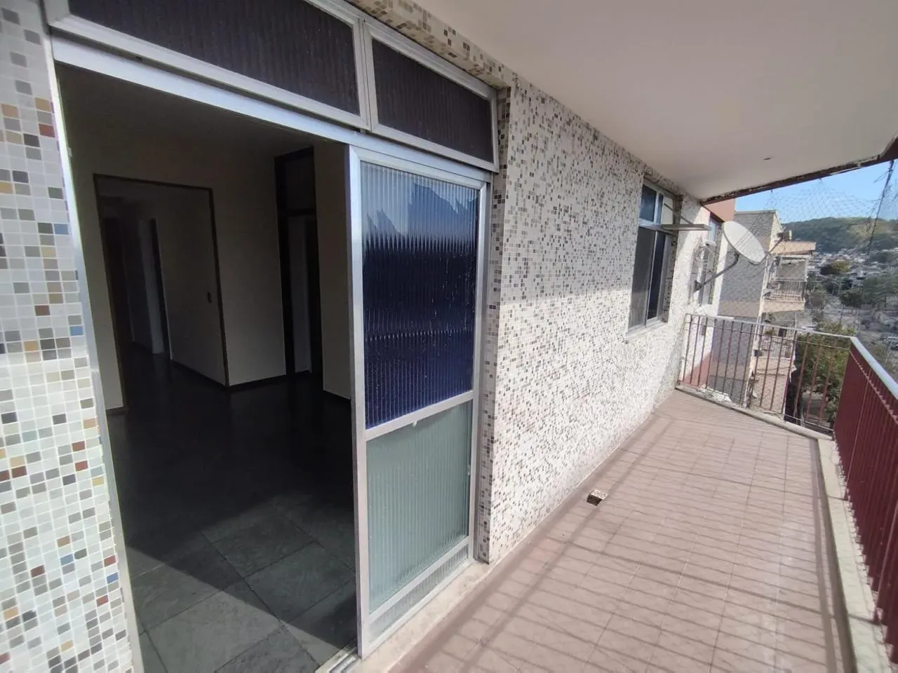 Rental apartment with 2 bedrooms and a private garden — photo 3