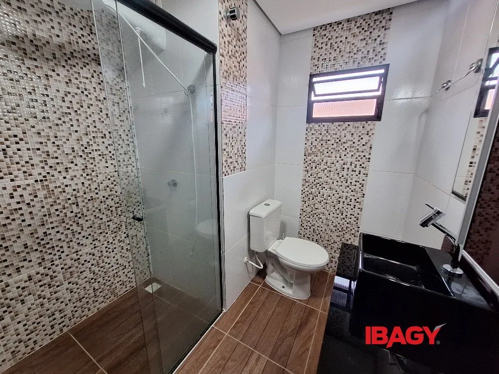 Washing machine in a 2-bedroom house, 121 m² — photo 17