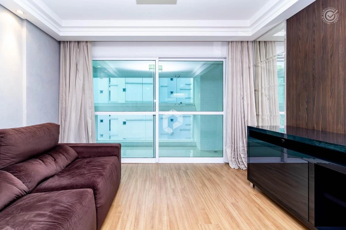 Home office in a 2-bedroom apartment, 97 m² — photo 13