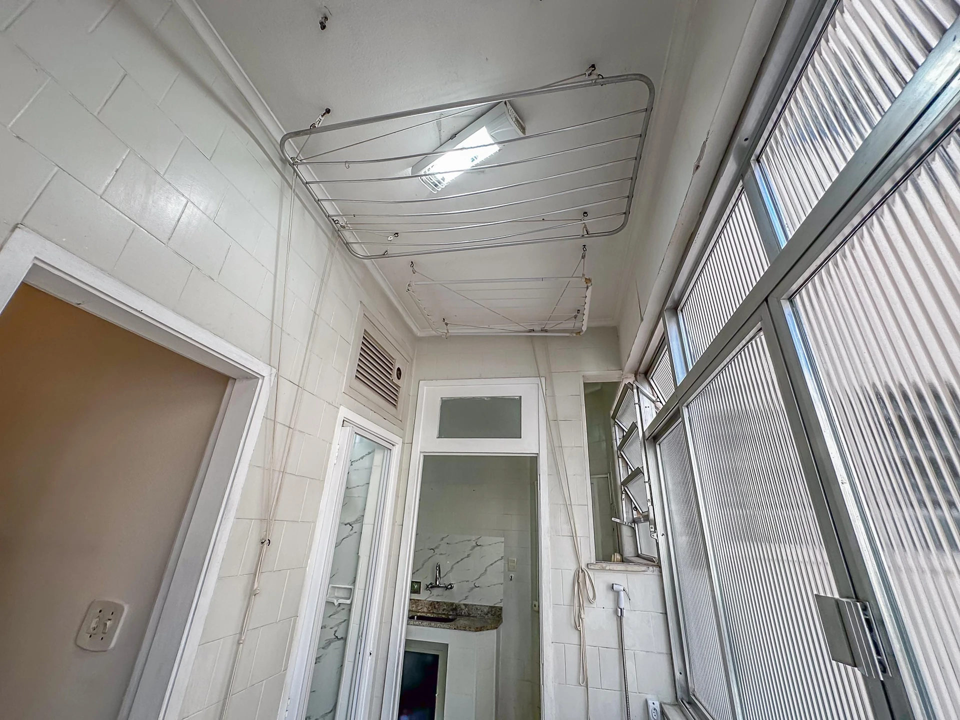 Apartment with 3 bedrooms and 2 bathrooms — photo 18