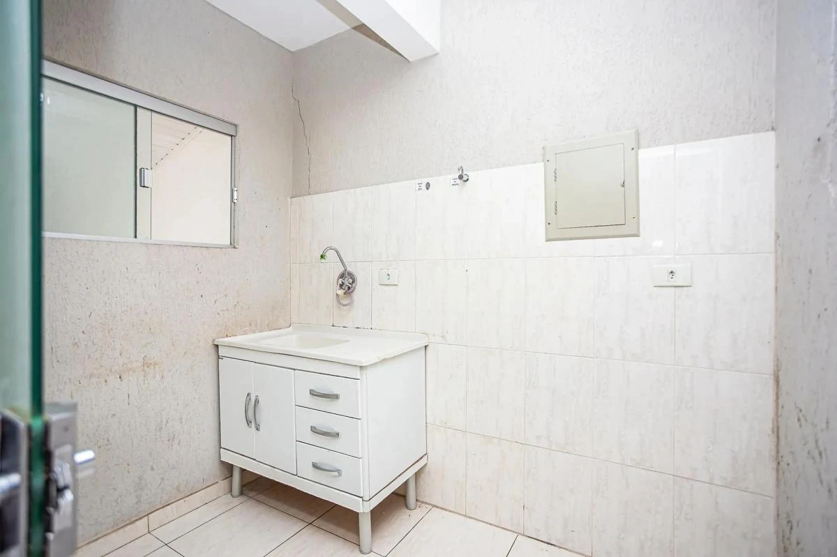 Apartamento com piso de madeira ou laminado, Cabral — photo 16