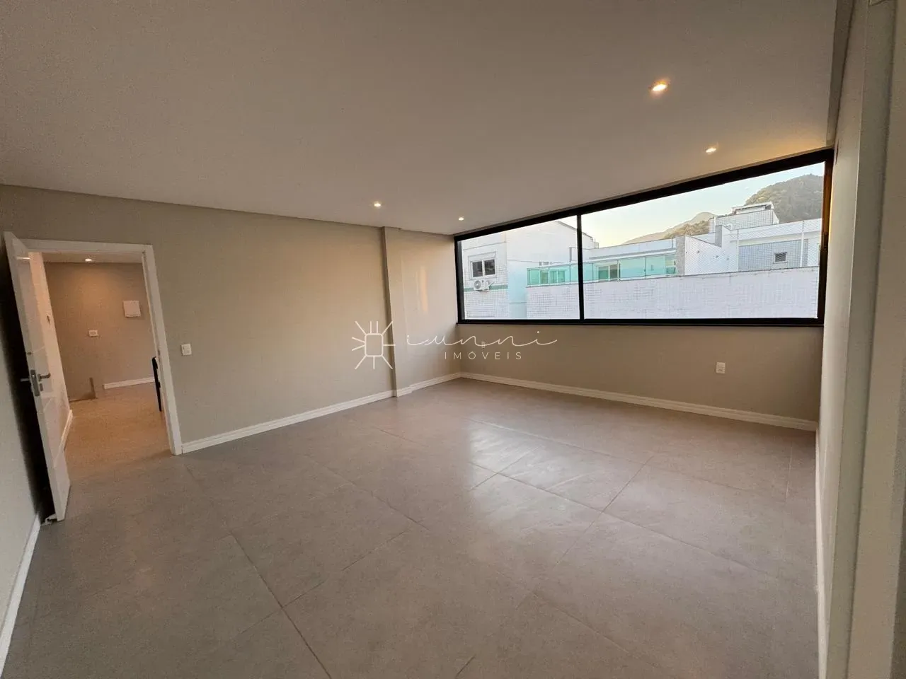 Penthouse with 5 bedrooms and 5 en-suite baths — photo 18