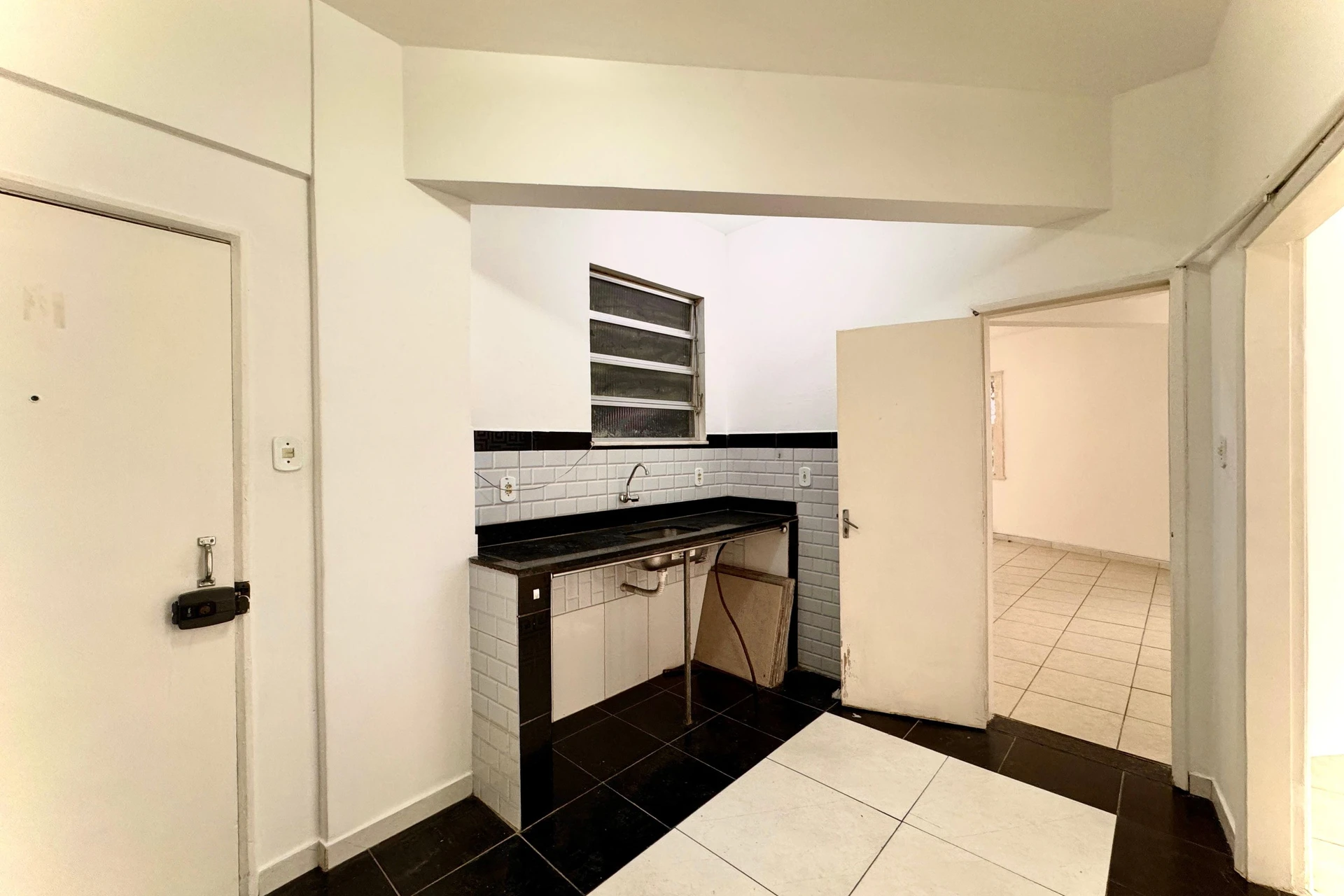Apartamento de 83 m² e 1 quarto, Centro — photo 4