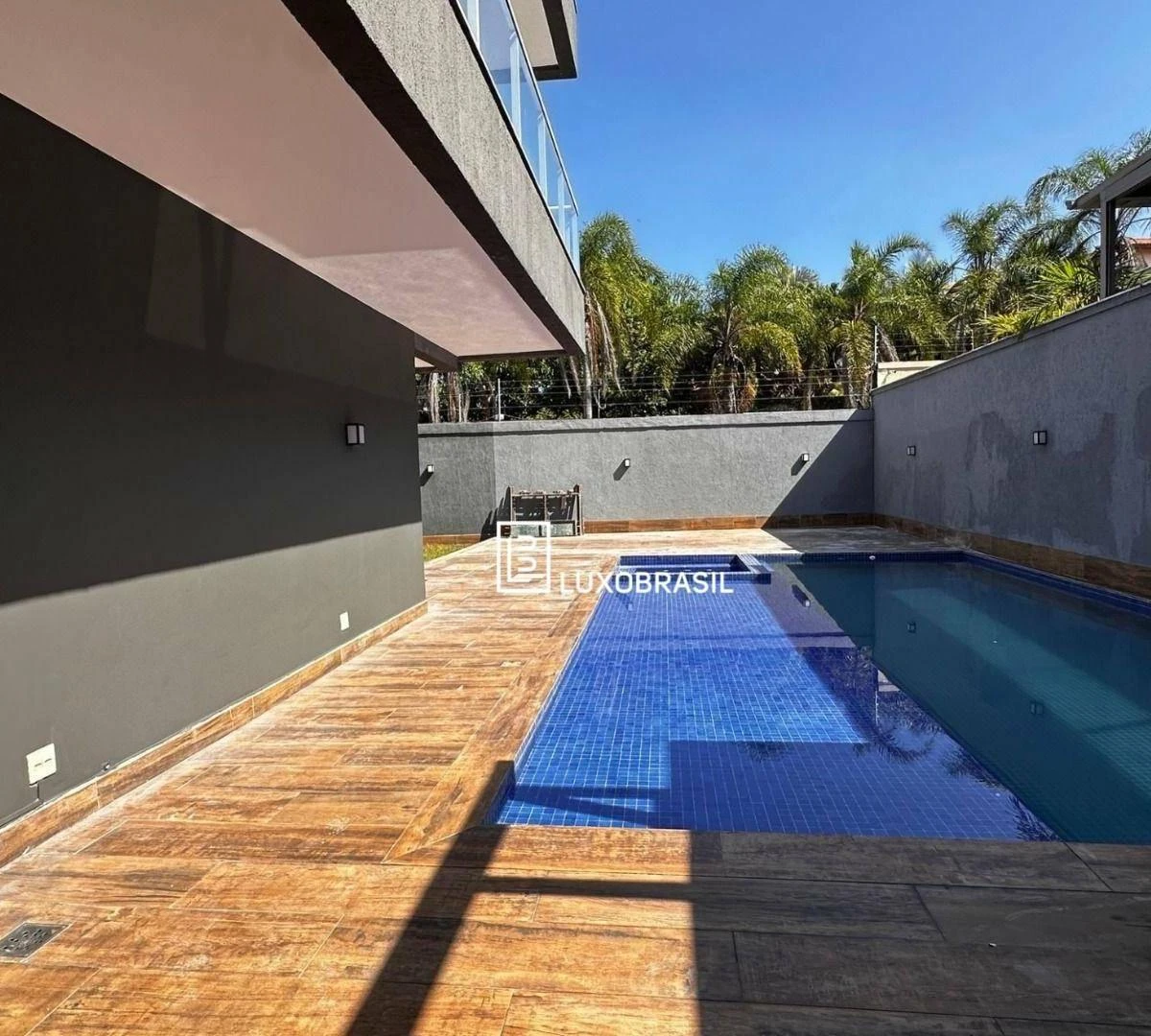 House with 7 bedrooms and 700 m², gas kitchen — photo 23