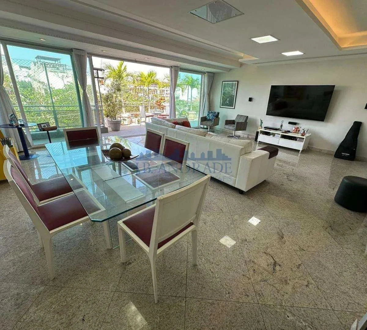 Duplex penthouse with 3 bedrooms and 355 m² — photo 16