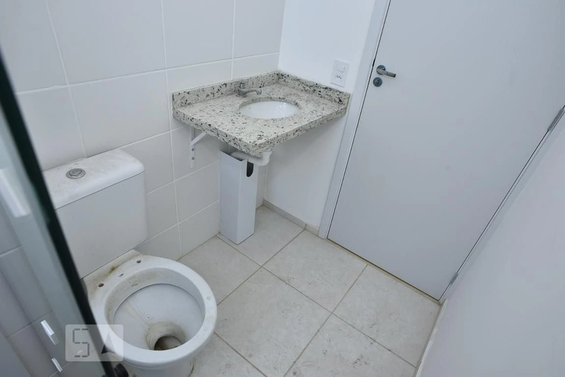 Wood or laminate floors in a 2-bedroom apartment, 45 m² — photo 32