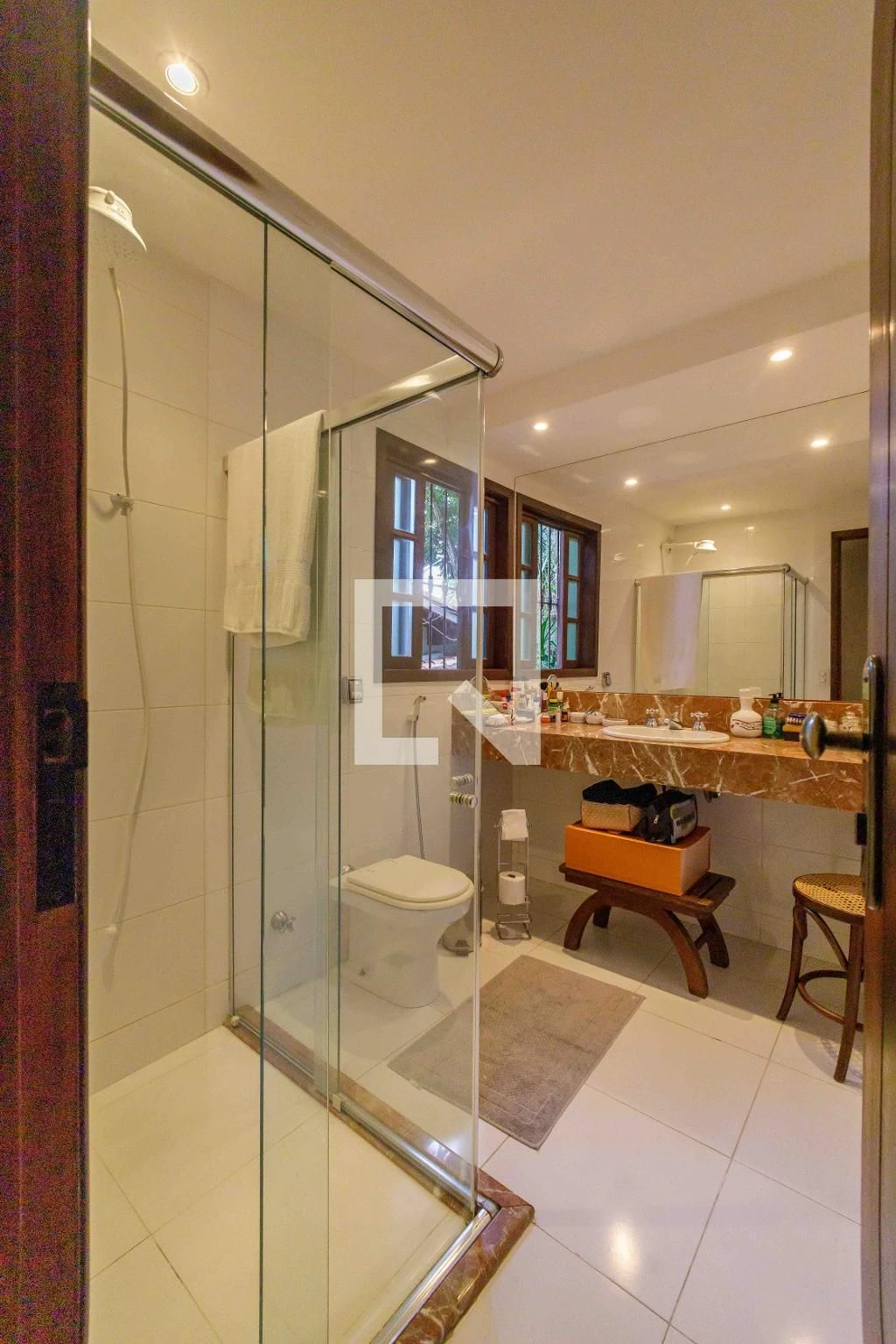 4-bedroom house with a walk-in closet in Rio de Janeiro — photo 49