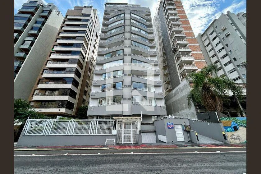 Apartamento de 2 dormitorios con balcón y 3 baños — photo 39