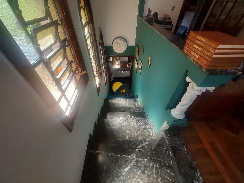 Furnished 700 m² house with 4 bedrooms and 2 en-suites — photo 75