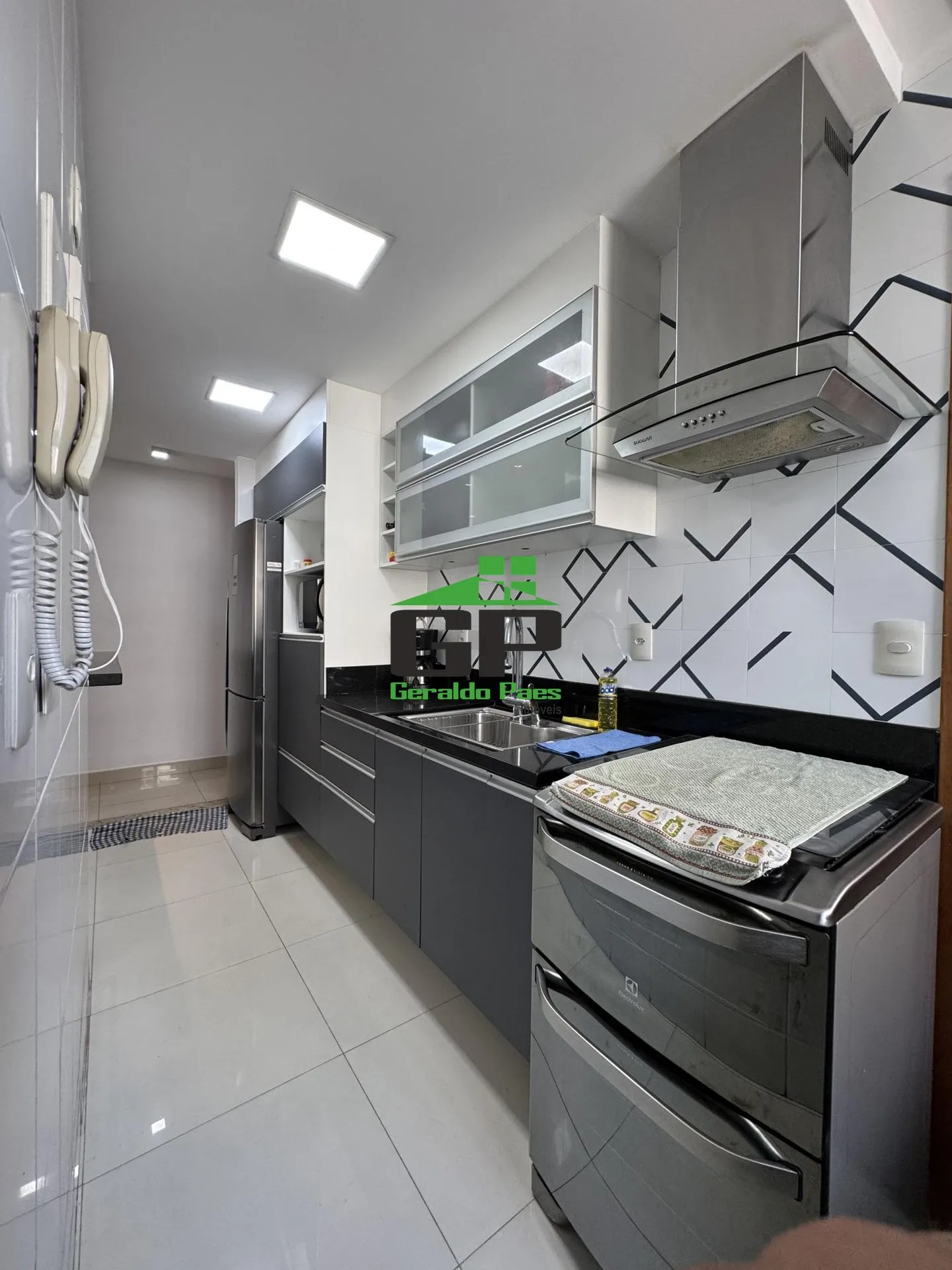 Apartamento de 3 quartos com cozinha americana e varanda — photo 30