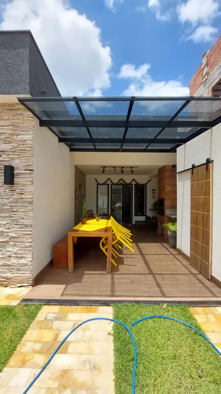3 quartos e varanda gourmet: casa de 243 m²