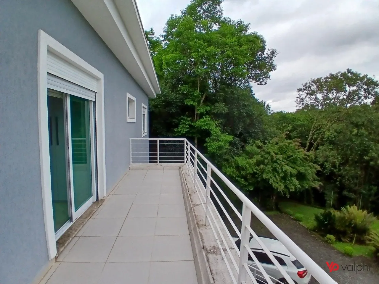 4-bedroom house with a grill on the balcony — photo 58