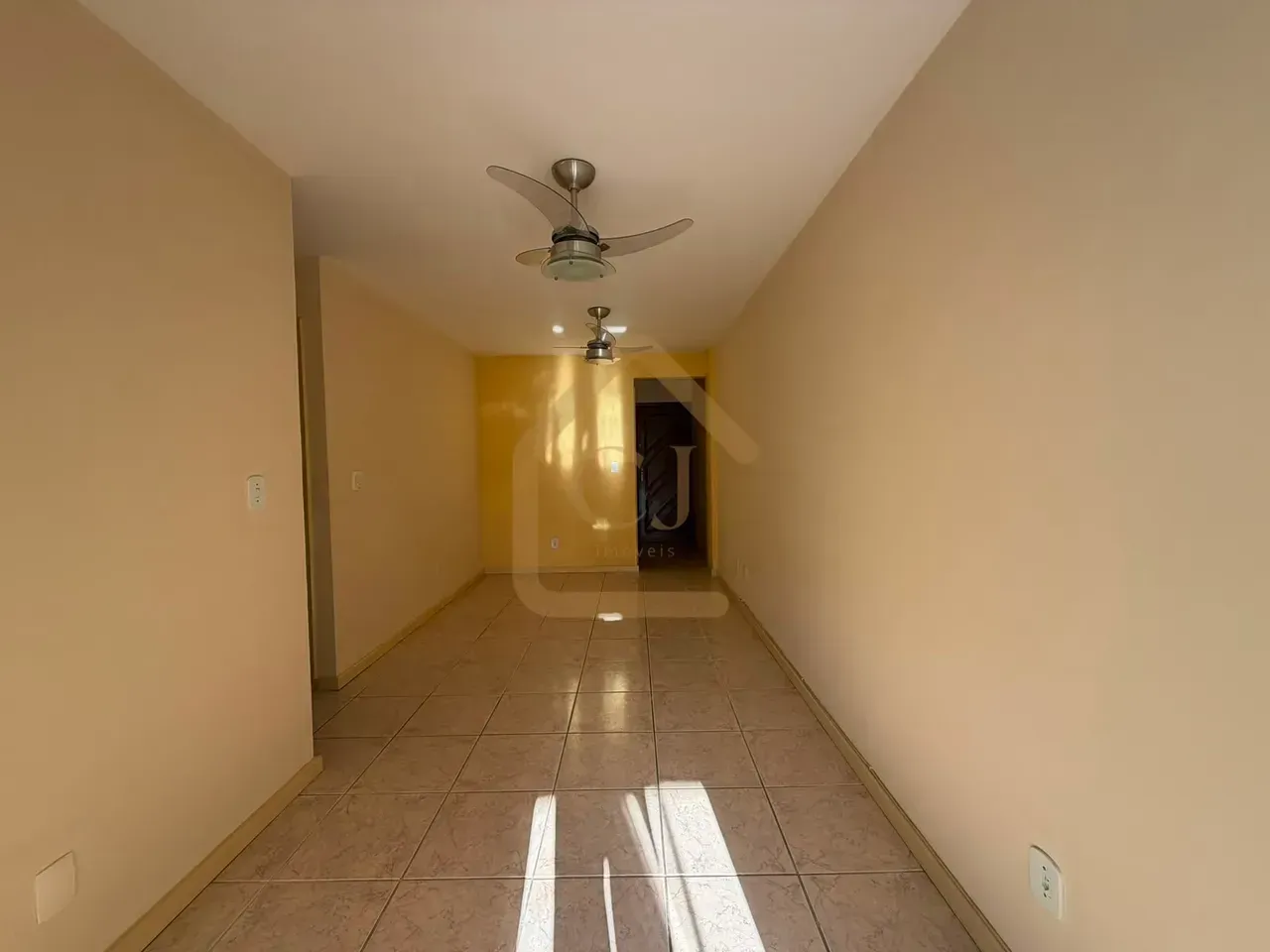 80 m² apartment with 2 bedrooms and 2 bathrooms — photo 4