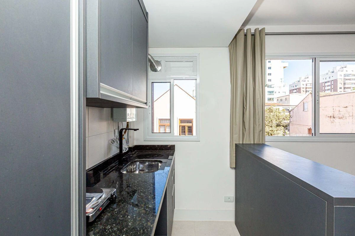 Furnished 1-bedroom apartment with open-plan kitchen 35 m² — photo 13