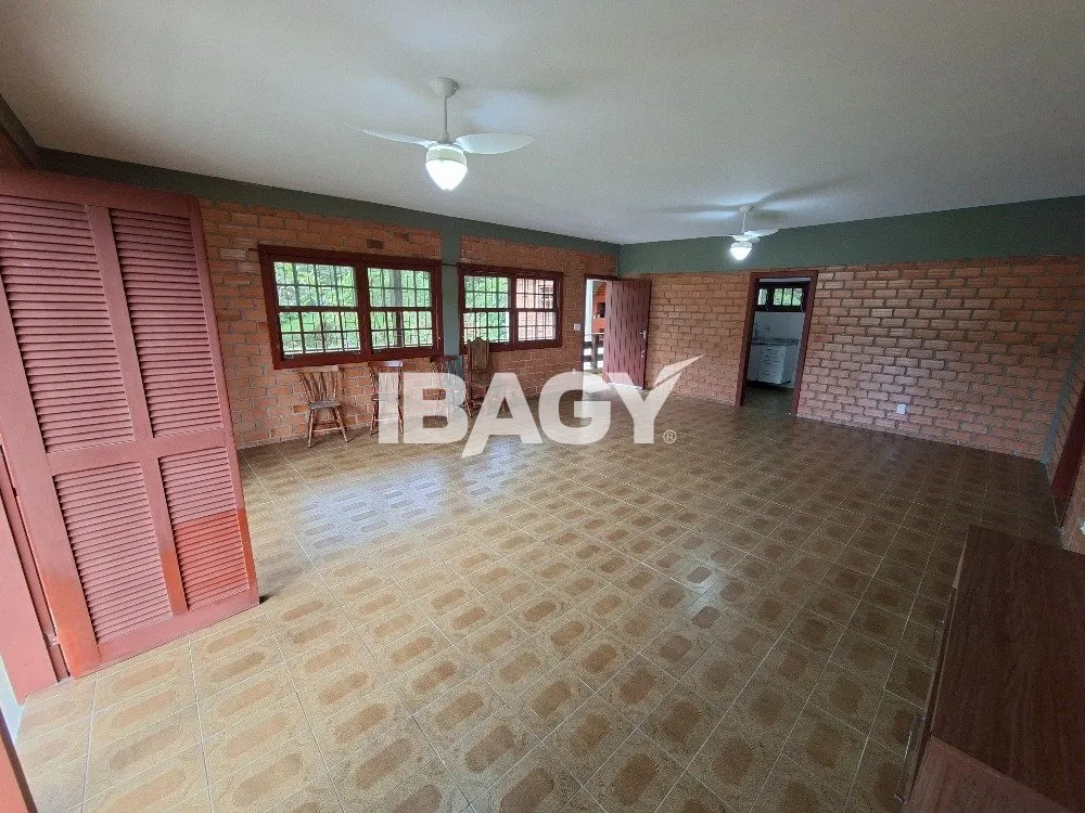 House with 4 bedrooms and balcony BBQ grill — photo 5