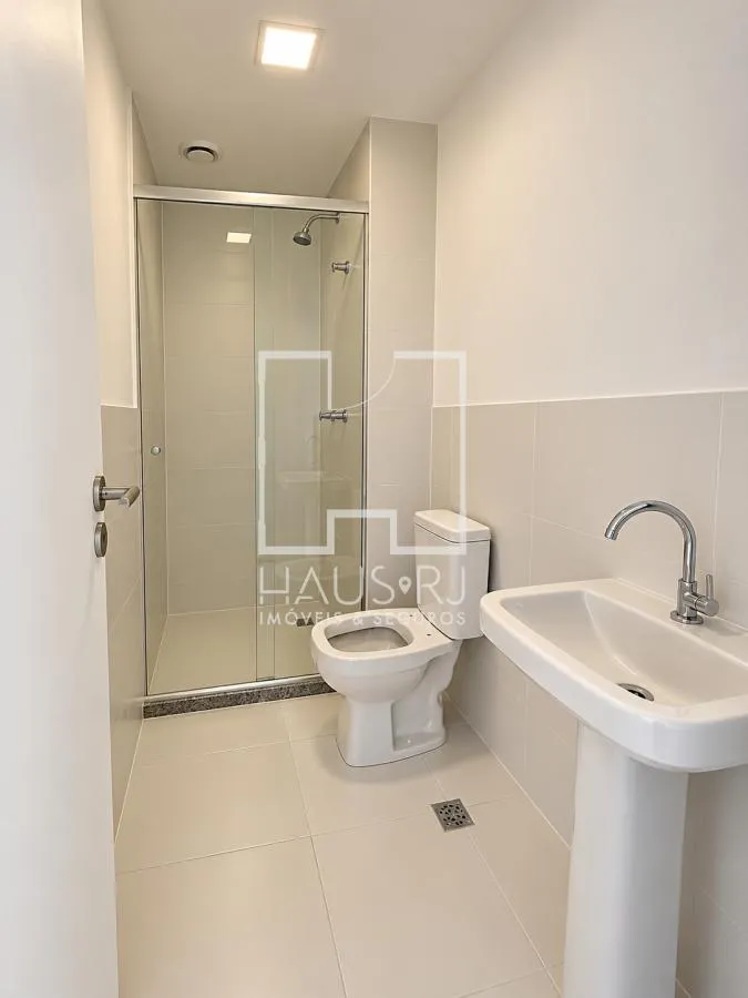 Квартира 61 м² с видом на горы и панорамными окнами — photo 11