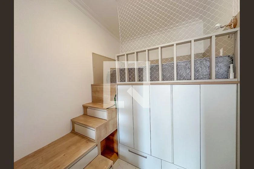 Apartamento amueblado de 1 dormitorio y lavadora — photo 23