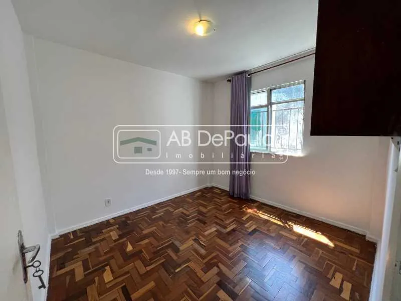 Apartment on the 3rd floor with wood or laminate floors — photo 12