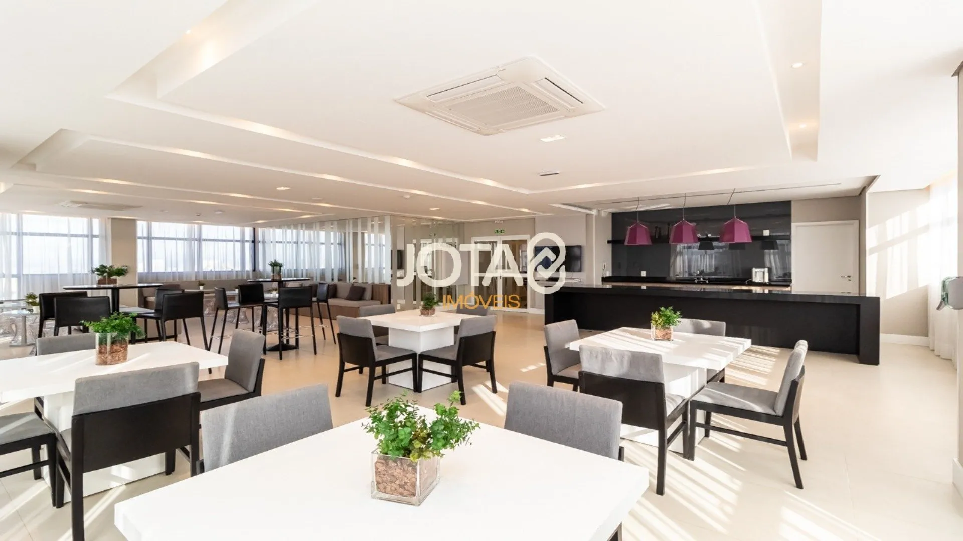 85 m² apartment with 1 bedroom and an open-plan kitchen — photo 29