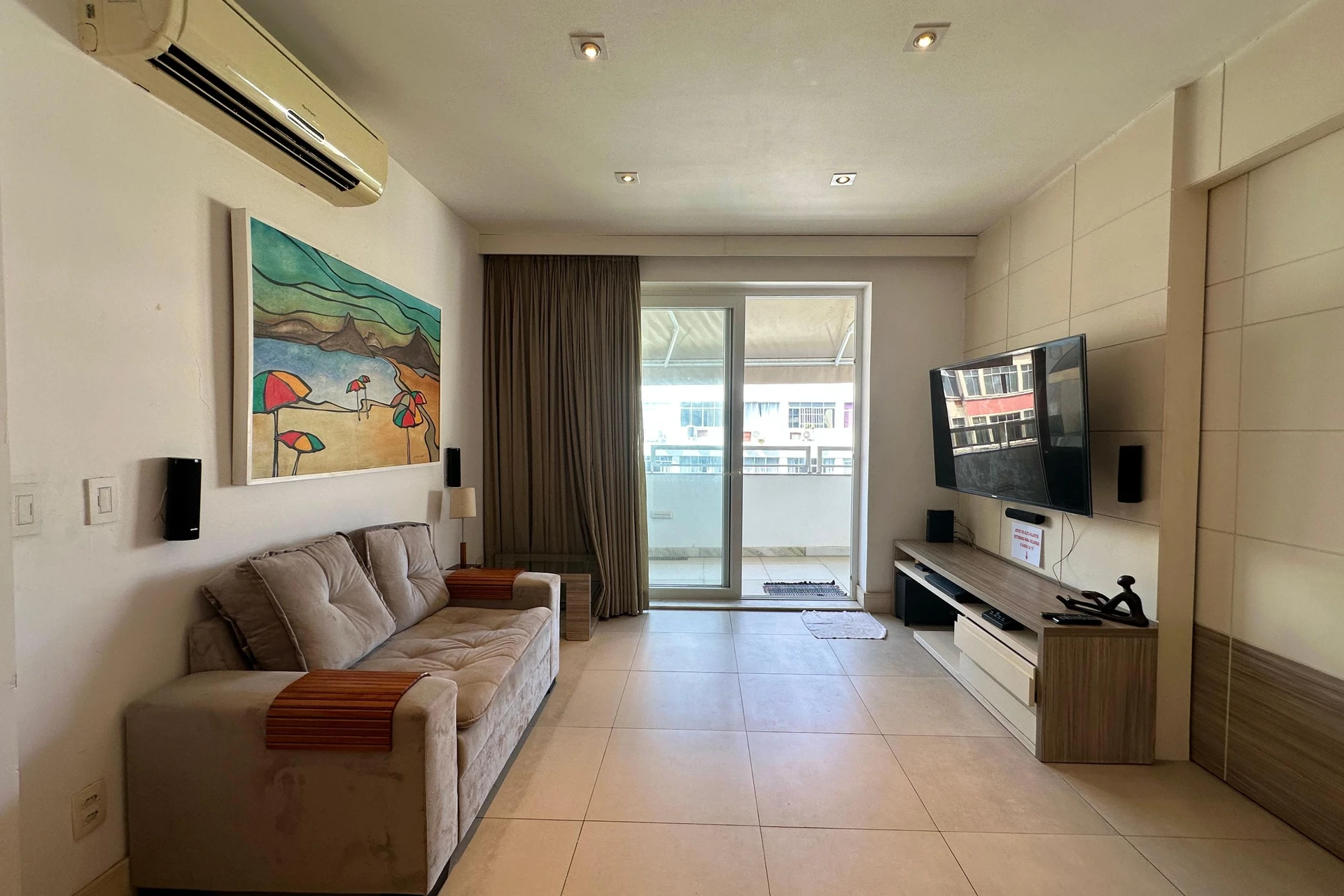 2-bedroom apartment with a grill on the balcony — photo 15