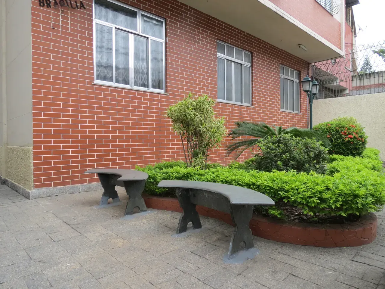Apartamento com 2 quartos, 1 banheiro e cozinha fechada — photo 33