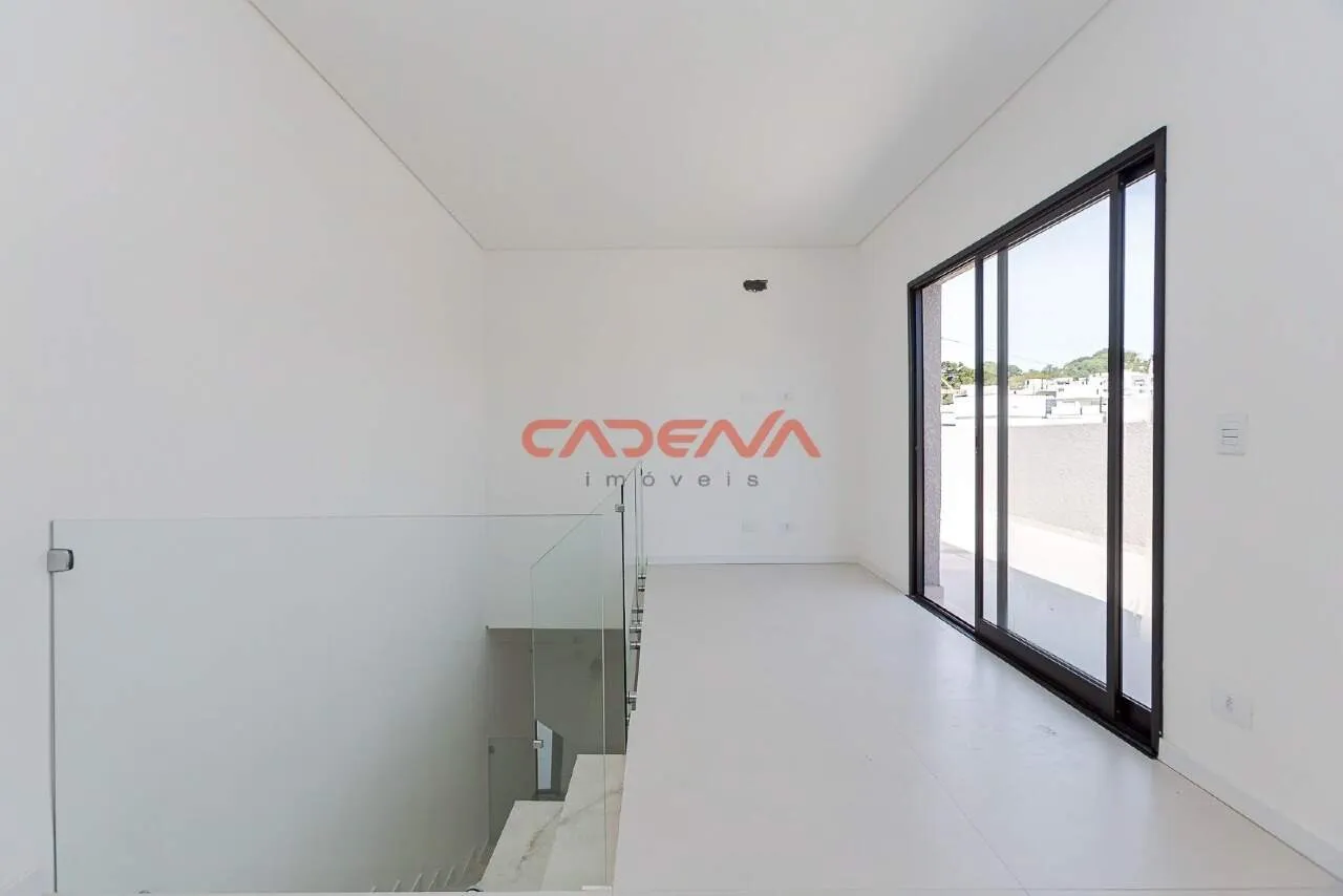 Balcony with a grill in a 3-bedroom house, 128 m² — photo 22