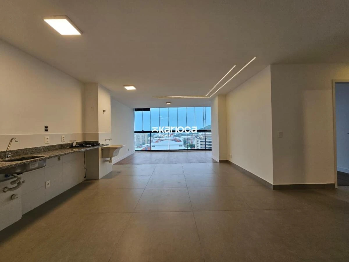 3-bedroom apartment with floor-to-ceiling windows — photo 24