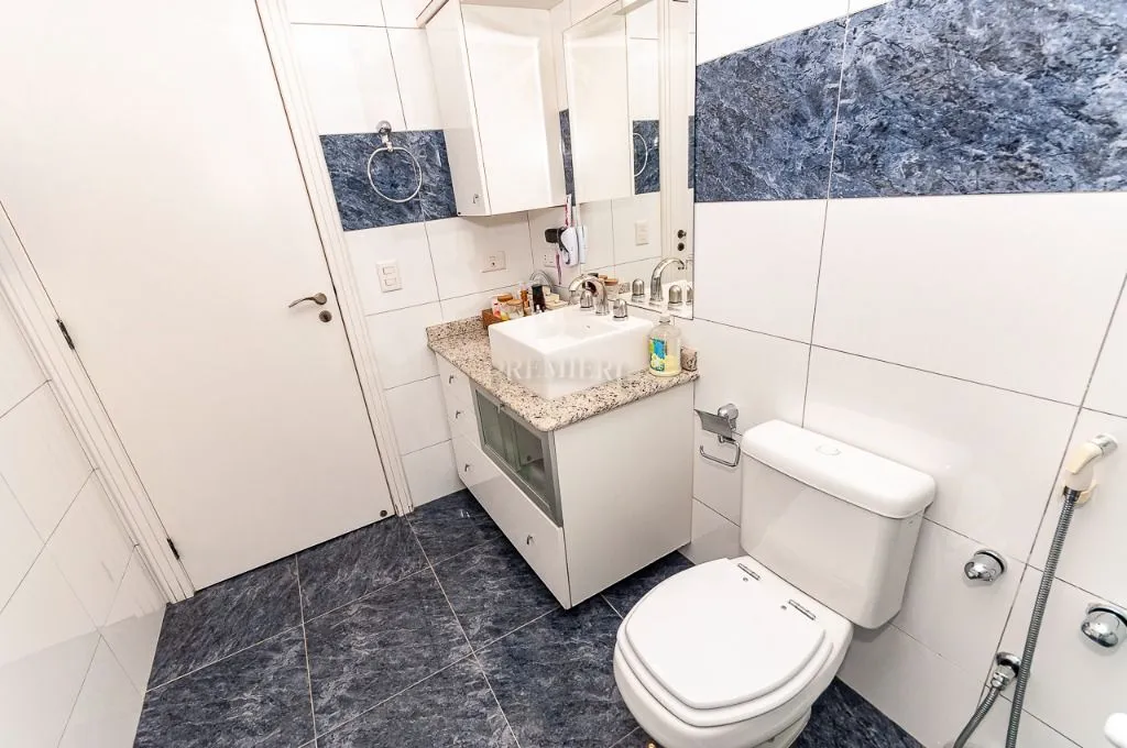 Furnished house with 4 bedrooms across 1167 m² and 8 spots — photo 10