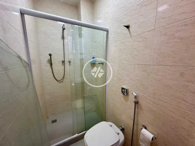 4-bedroom apartment with a water view in Rio de Janeiro — photo 11