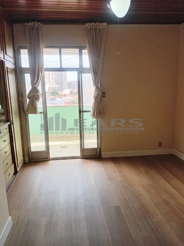 Apartment, 250 m², with a grill on the balcony — photo 26