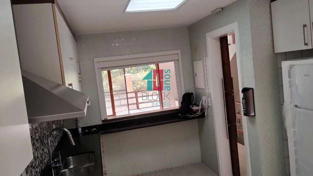 Casa de condomínio com 3 suítes e 200 m² — photo 9