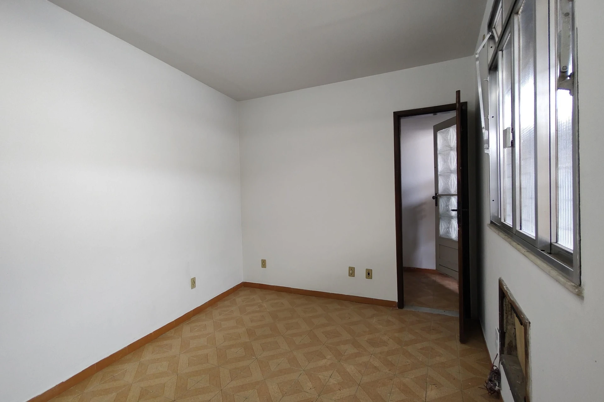 Jacuzzi y 3 dormitorios: casa de 742 m² — photo 39