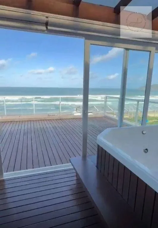 Duplex penthouse with 5 en-suites and 315 m² garden — photo 25