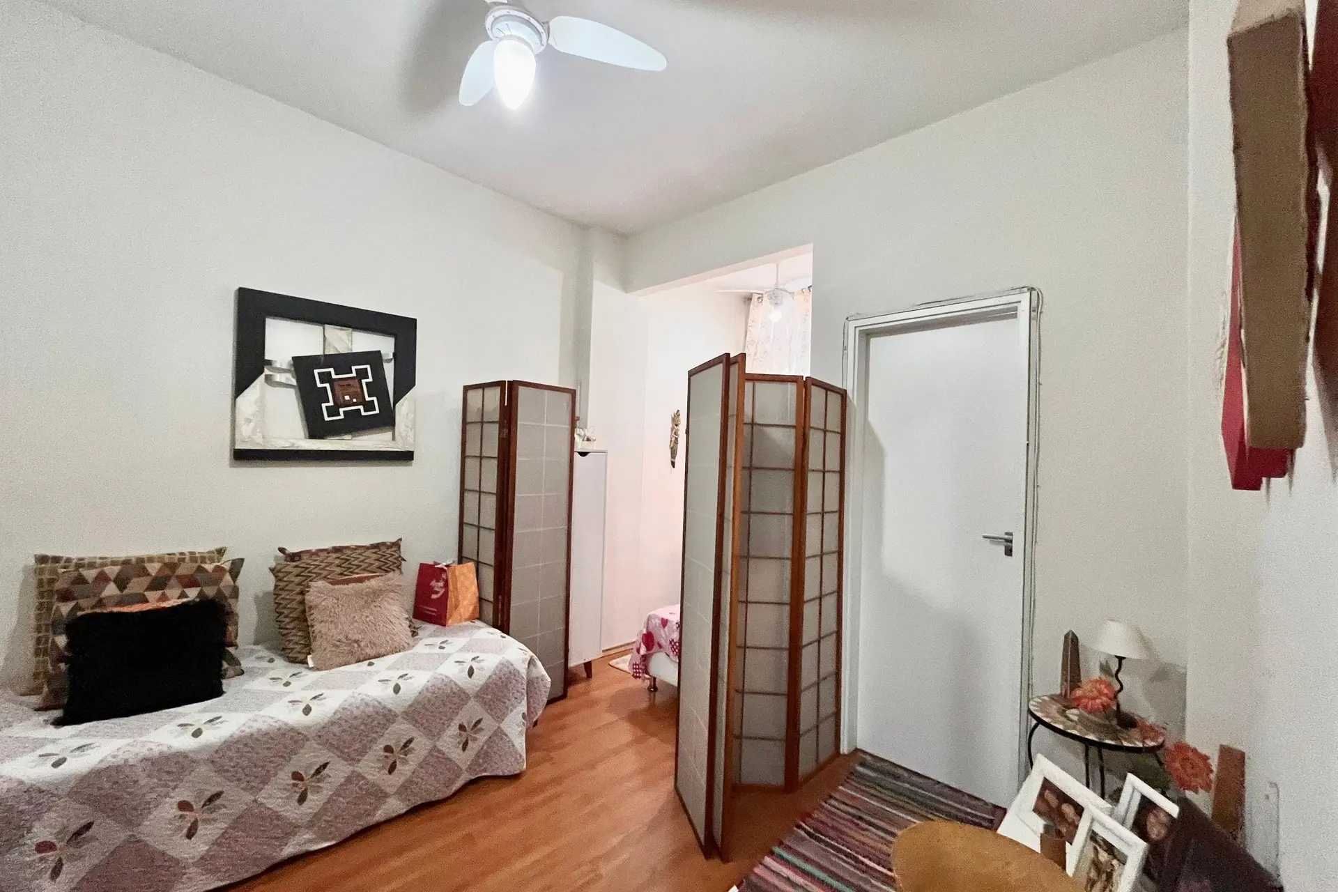 Furnished 1-bedroom apartment with 1 bathroom — photo 13