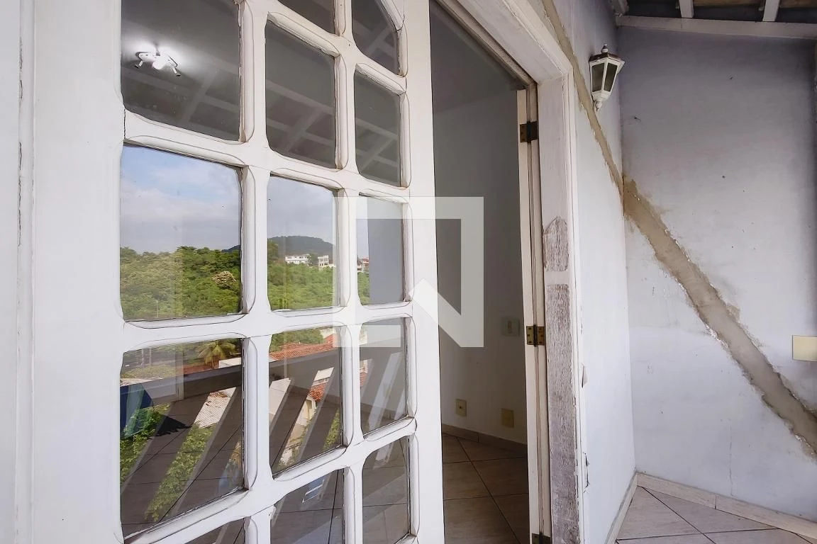 Casa mobiliada com 3 quartos, varanda e 3 banheiros — photo 21