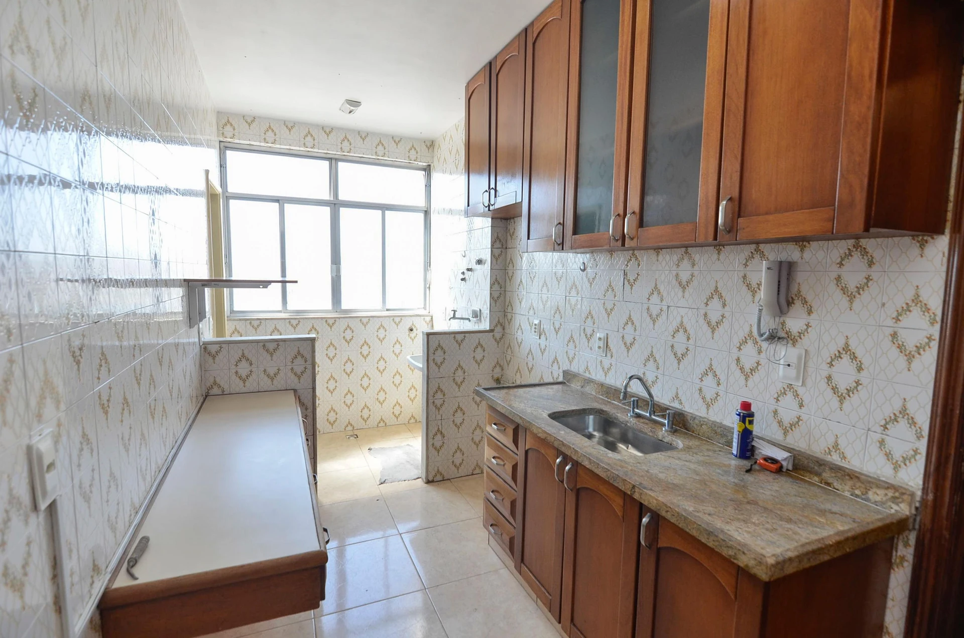 Unfurnished apartment with 3 bedrooms and 2 parking spots — photo 8