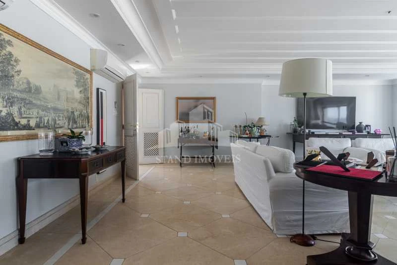 Furnished apartment, 300 m², with a water view — photo 12
