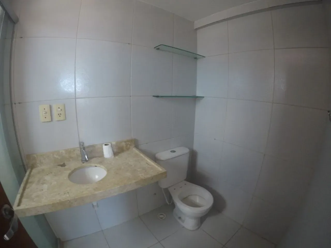 3-bedroom apartment in a building with a gym — photo 20
