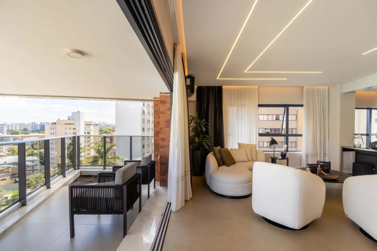 3-bedroom apartment in a building with a gym — photo 9