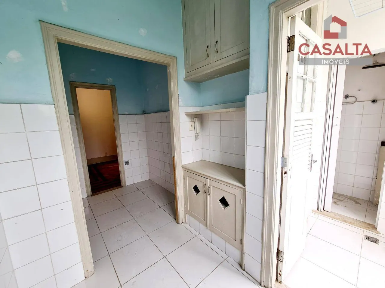 102 m² apartment with 3 bedrooms and 1 bathroom — photo 3