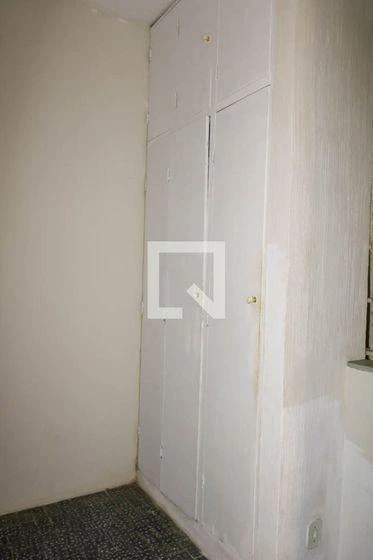 2-bedroom apartment with a washing machine — photo 6