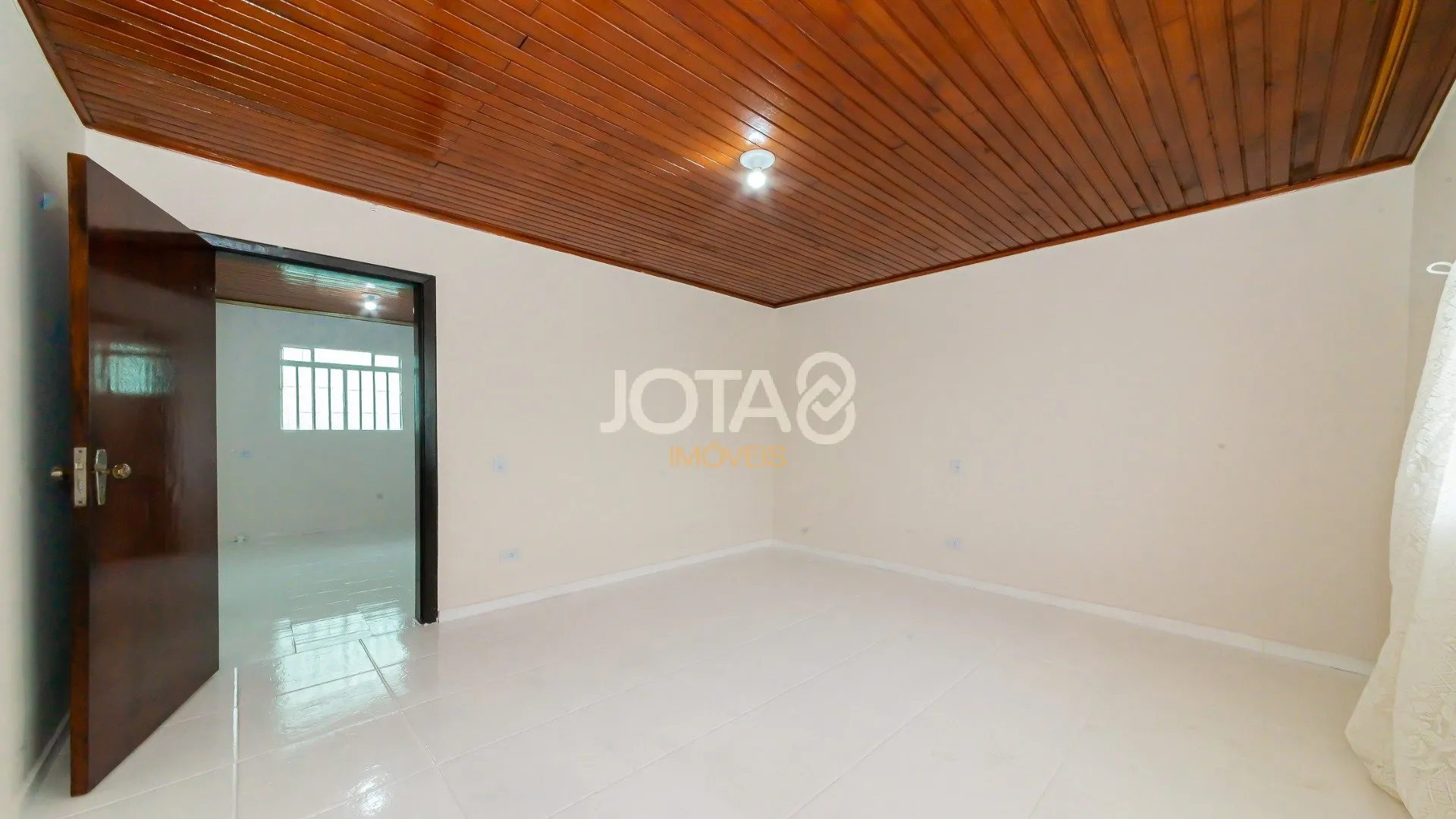 House, 160 m², with a grill on the balcony — photo 9