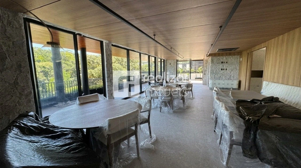 Apartment, 130 m², with floor-to-ceiling windows — photo 12