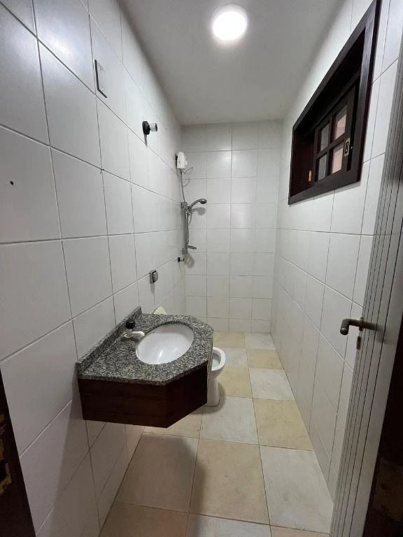 House with 3 en-suite bedrooms and a balcony, 450 m² — photo 10